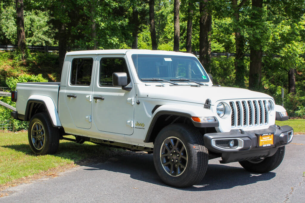 2023 Jeep Gladiator Overland Crew Cab 4WD