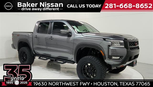 2025 Nissan Frontier PRO-4X Crew Cab 4WD