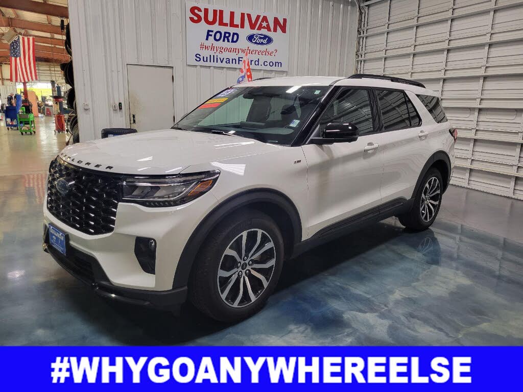 2025 Ford Explorer ST-Line RWD