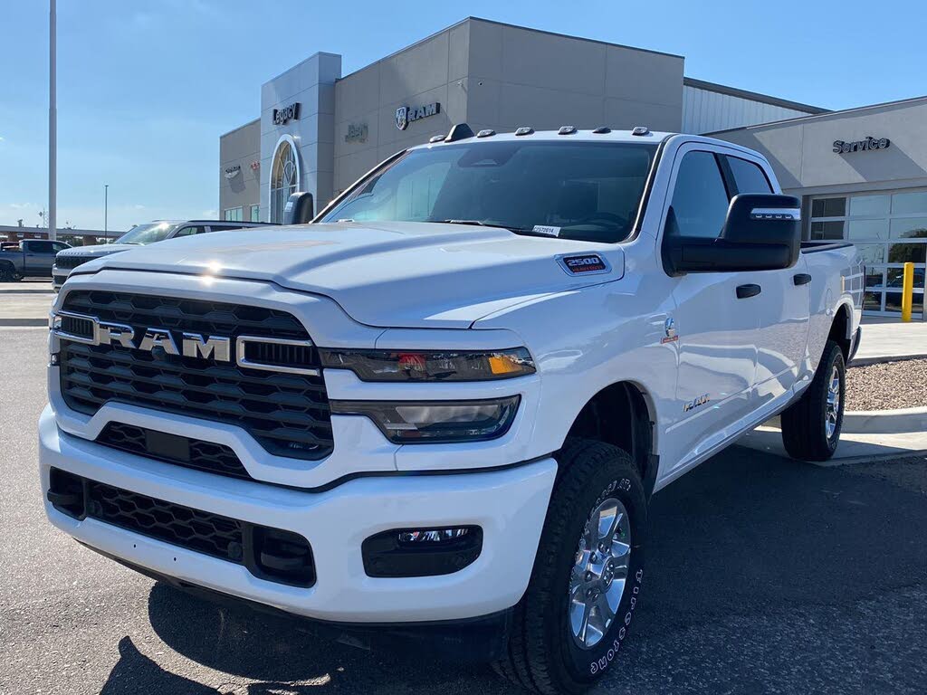 2025 RAM 2500 Big Horn Crew Cab 4WD