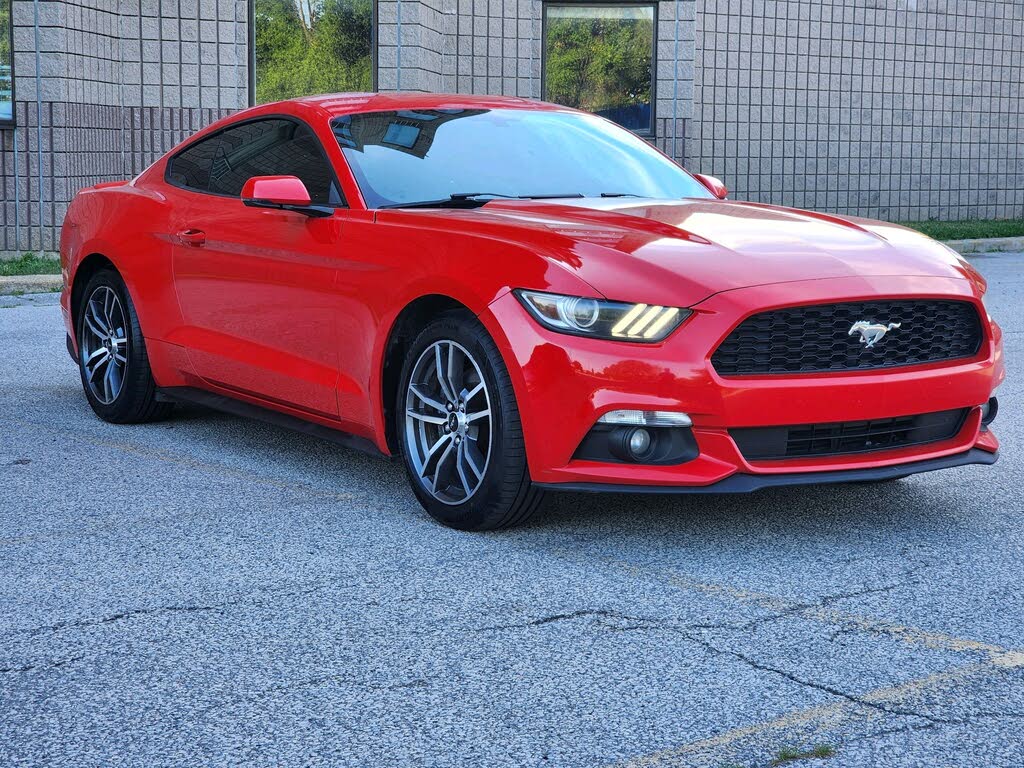 2015 Ford Mustang EcoBoost Premium Coupe RWD