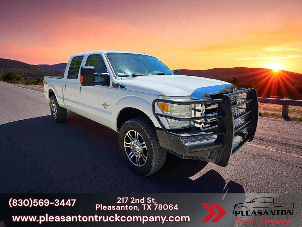 2011 Ford F-250 Super Duty Lariat Crew Cab 4WD