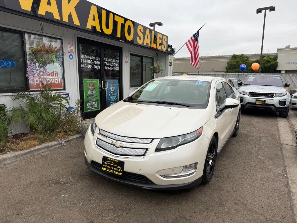 2013 Chevrolet Volt Premium FWD