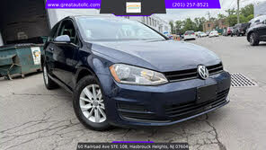 Volkswagen Golf TSI S FWD