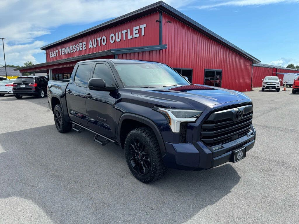 2023 Toyota Tundra SR5 CrewMax Cab 4WD
