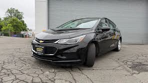 Chevrolet Cruze LT Hatchback FWD