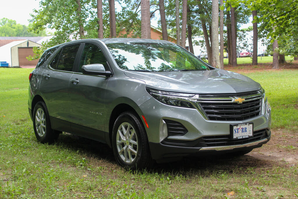 2023 Chevrolet Equinox LT FWD with 2FL