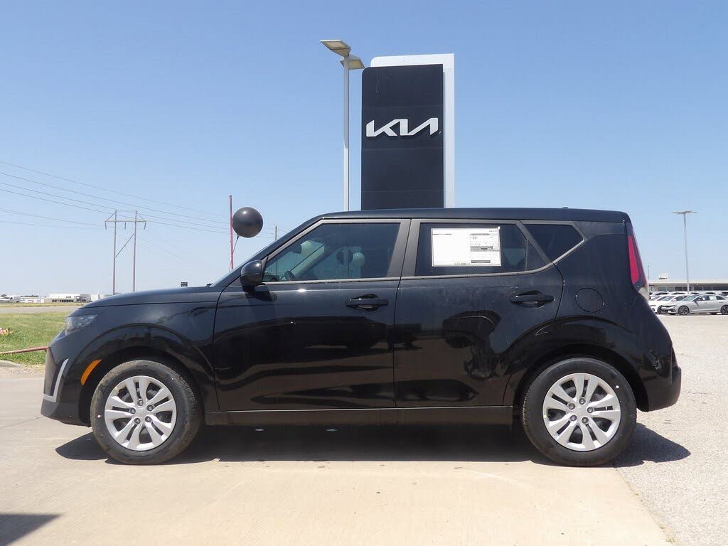 2025 Kia Soul LX FWD