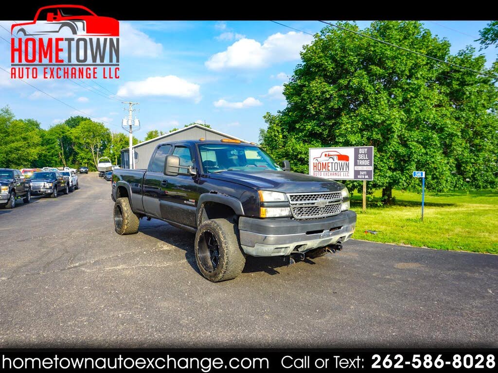 2005 Chevrolet Silverado 2500HD LS Crew Cab 4WD