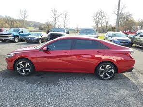 Hyundai Elantra SEL FWD