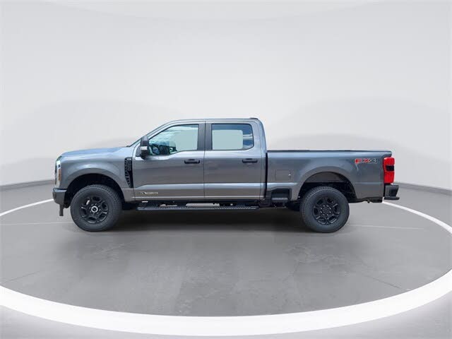 2025 Ford F-250 Super Duty XL Crew Cab 4WD