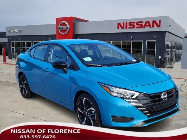 2025 Nissan Versa SR FWD