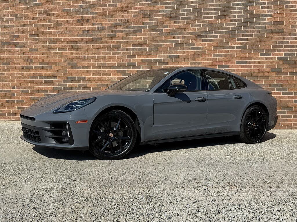 2025 Porsche Panamera 4 AWD