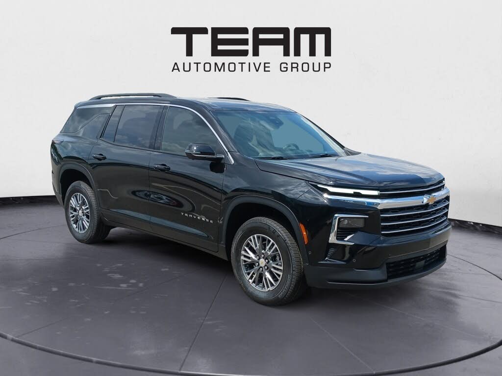 2025 Chevrolet Traverse LT FWD