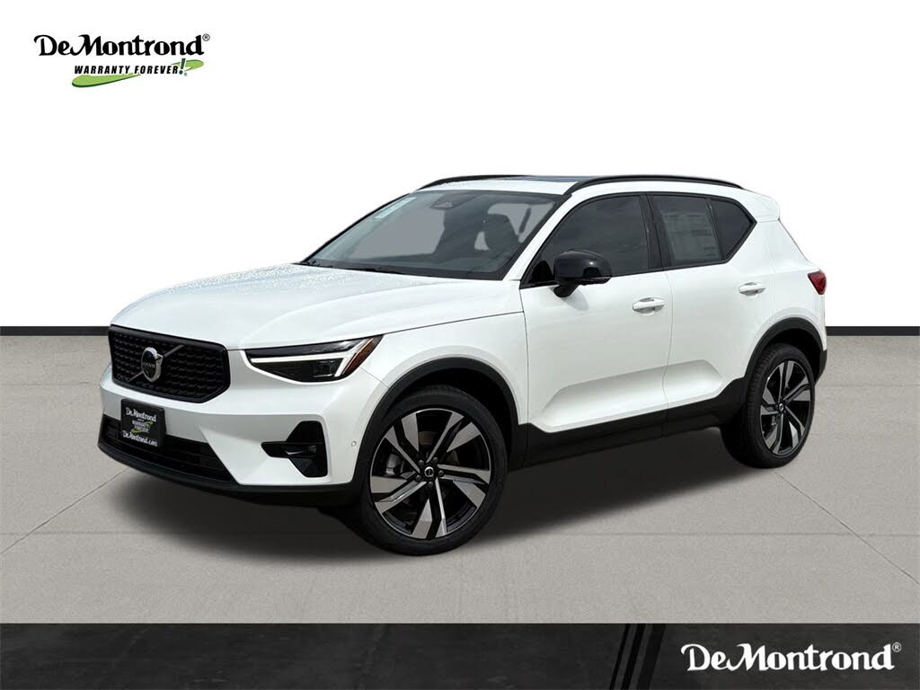 2026 Volvo XC40 B4 Plus FWD