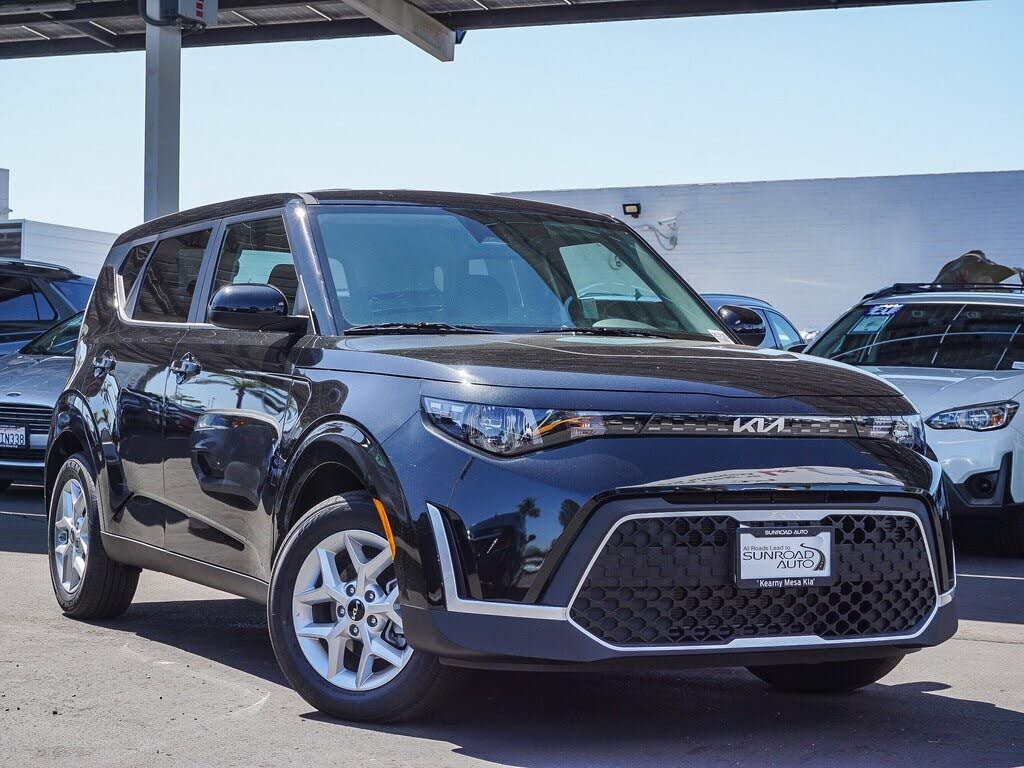 2025 Kia Soul LX FWD