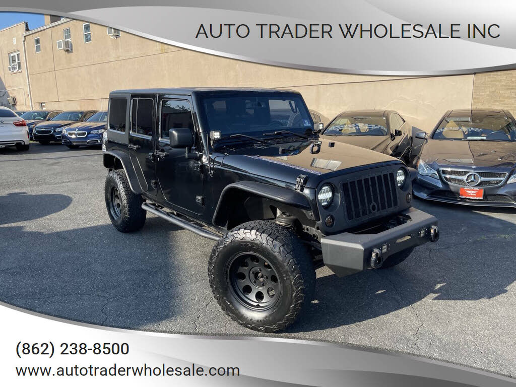 2013 Jeep Wrangler Unlimited Sahara 4WD