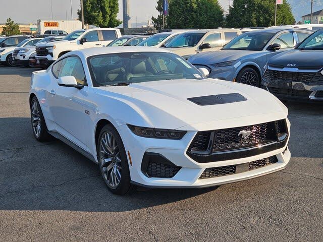 2025 Ford Mustang GT Premium Fastback RWD
