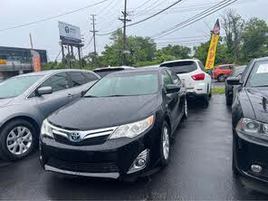 Toyota Camry Hybrid XLE FWD
