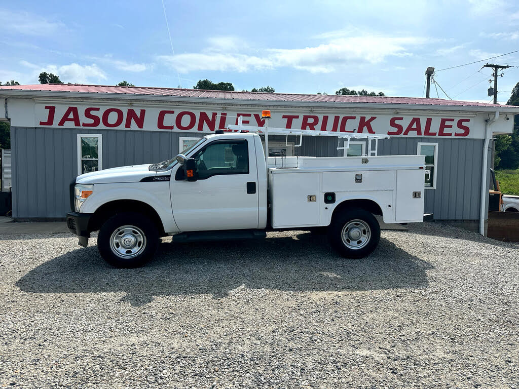 2012 Ford F-350 Super Duty XL LB 4WD