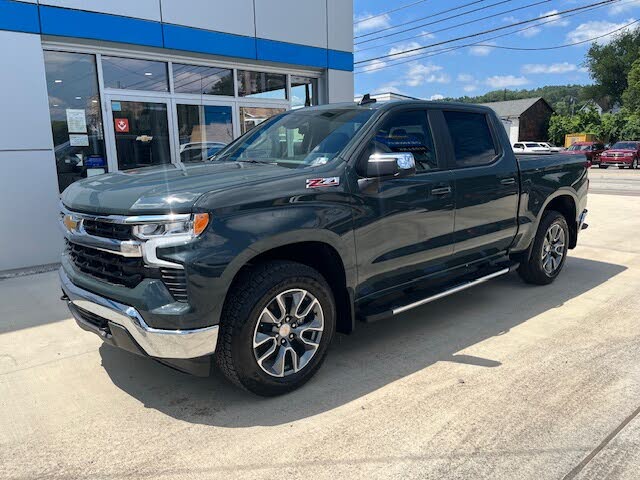 2026 Chevrolet Silverado 1500 LT Crew Cab 4WD