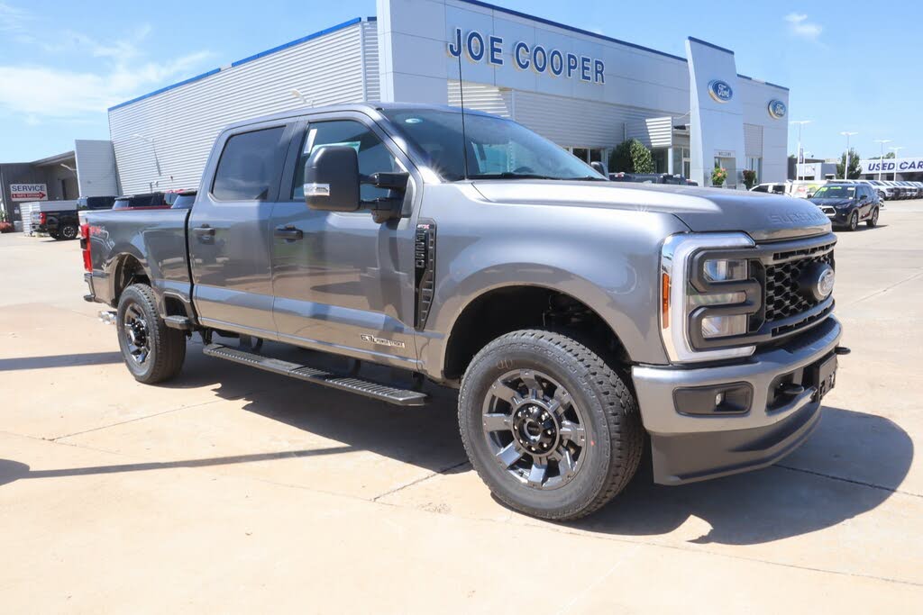 2025 Ford F-250 Super Duty XL Crew Cab 4WD
