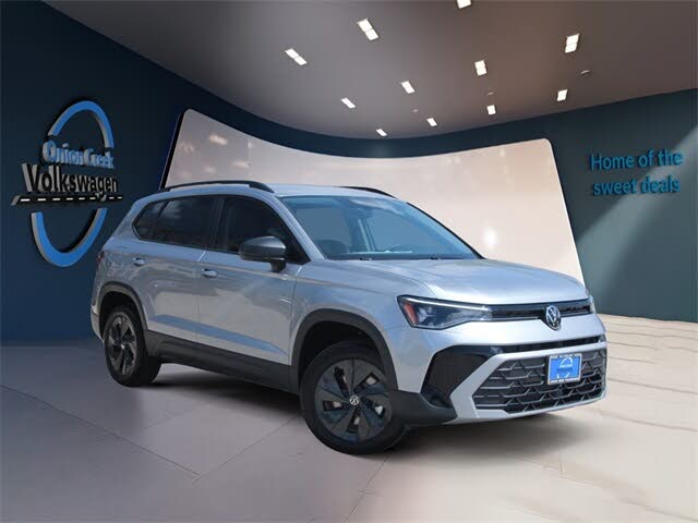 2025 Volkswagen Taos S FWD