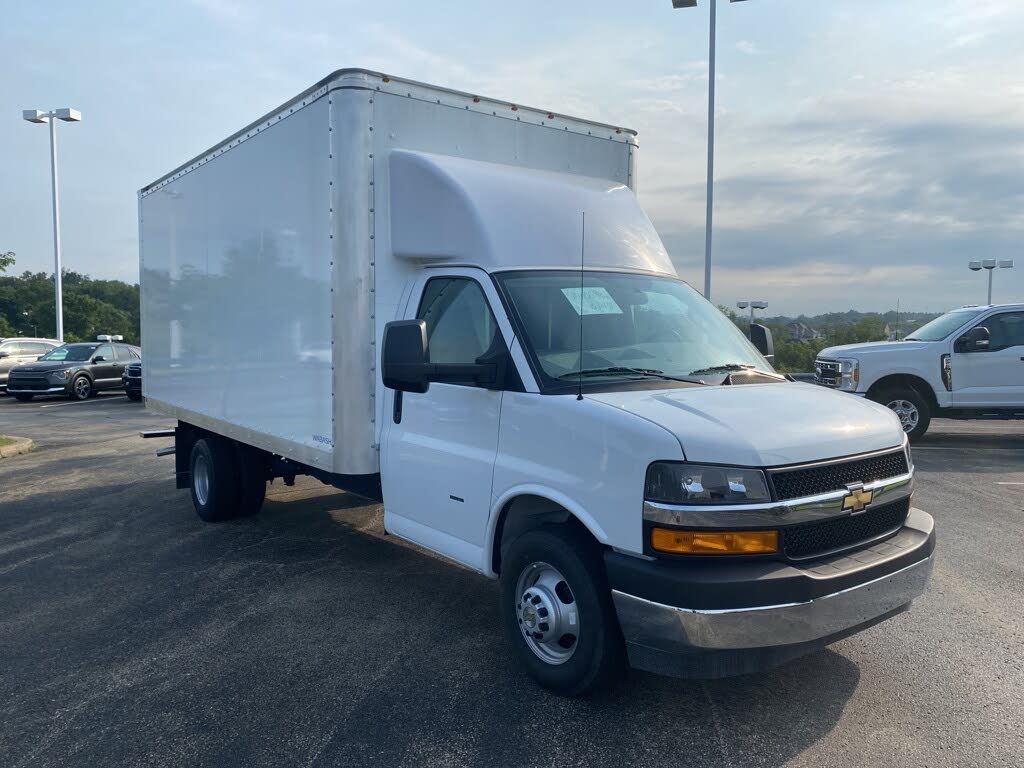 2025 Chevrolet Express Chassis 3500 Cutaway 177
