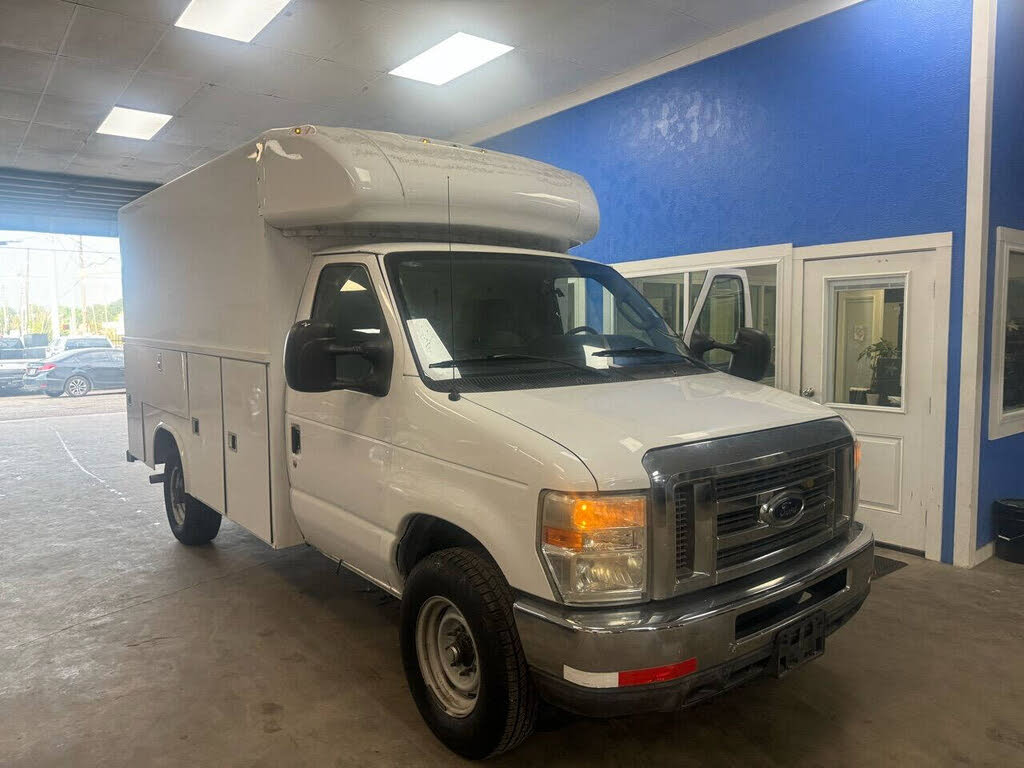 2011 Ford E-Series Chassis E-350 SD Cutaway 176 DRW RWD