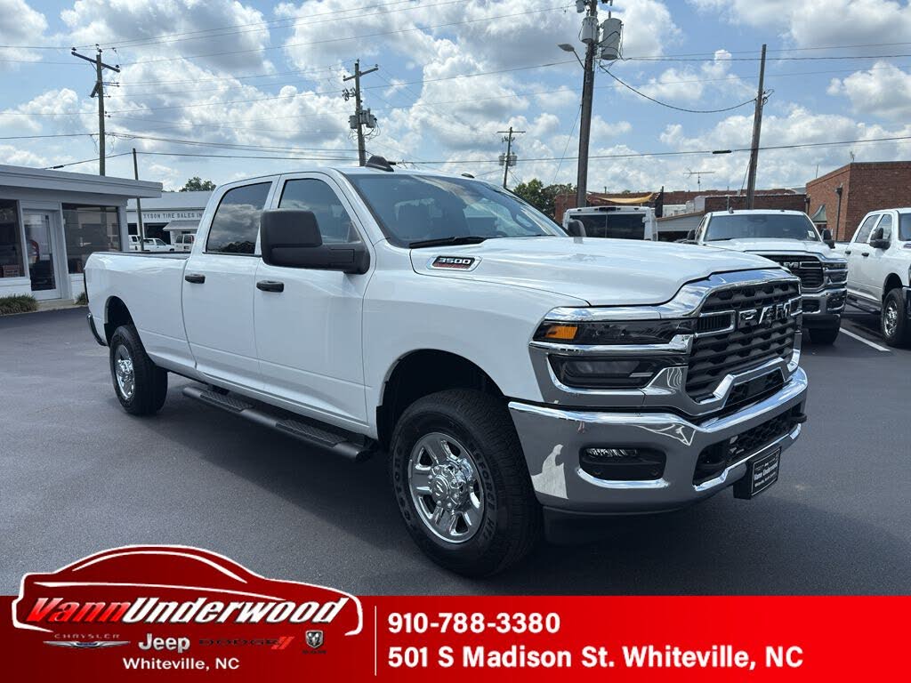 2025 RAM 3500 Tradesman Crew Cab LB 4WD