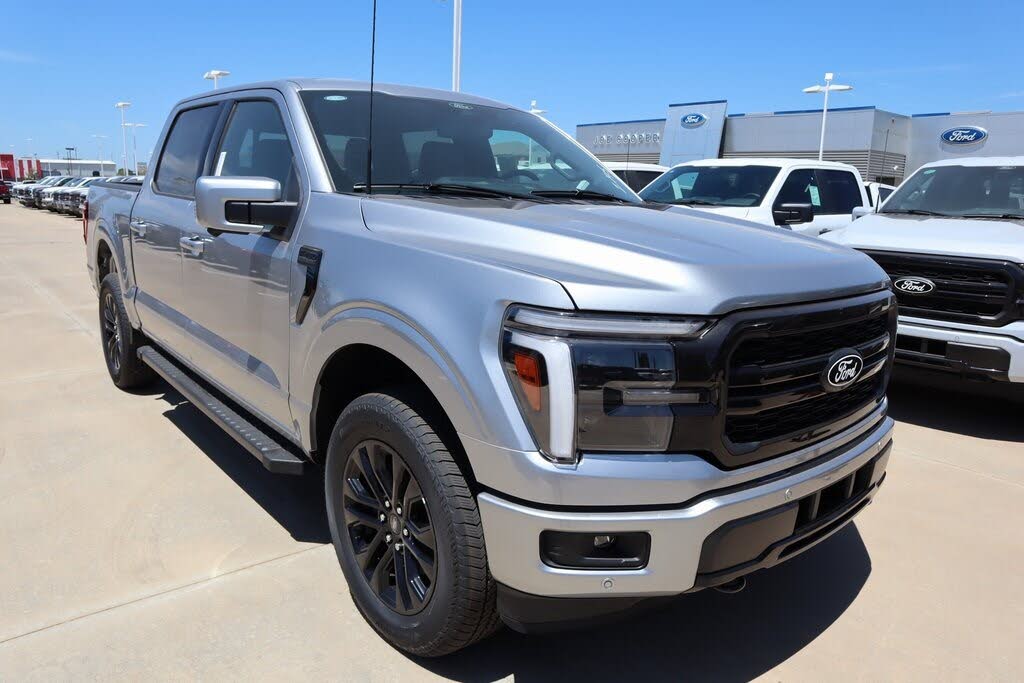 2025 Ford F-150 Lariat SuperCrew 4WD