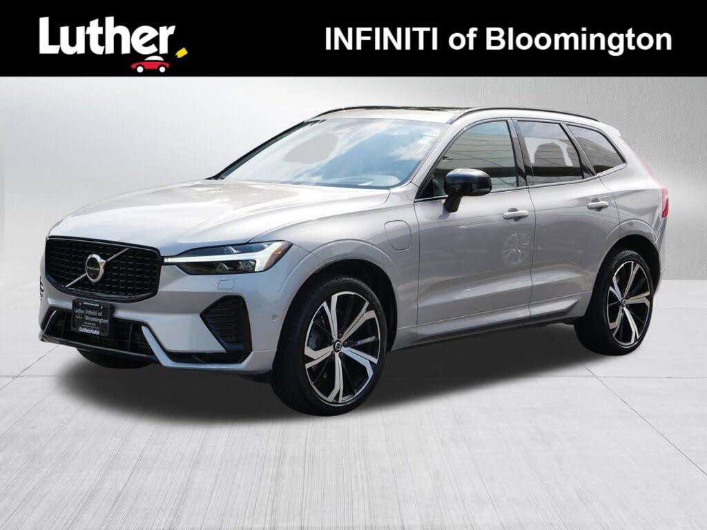 2022 Volvo XC60 T8 Recharge R-Design eAWD