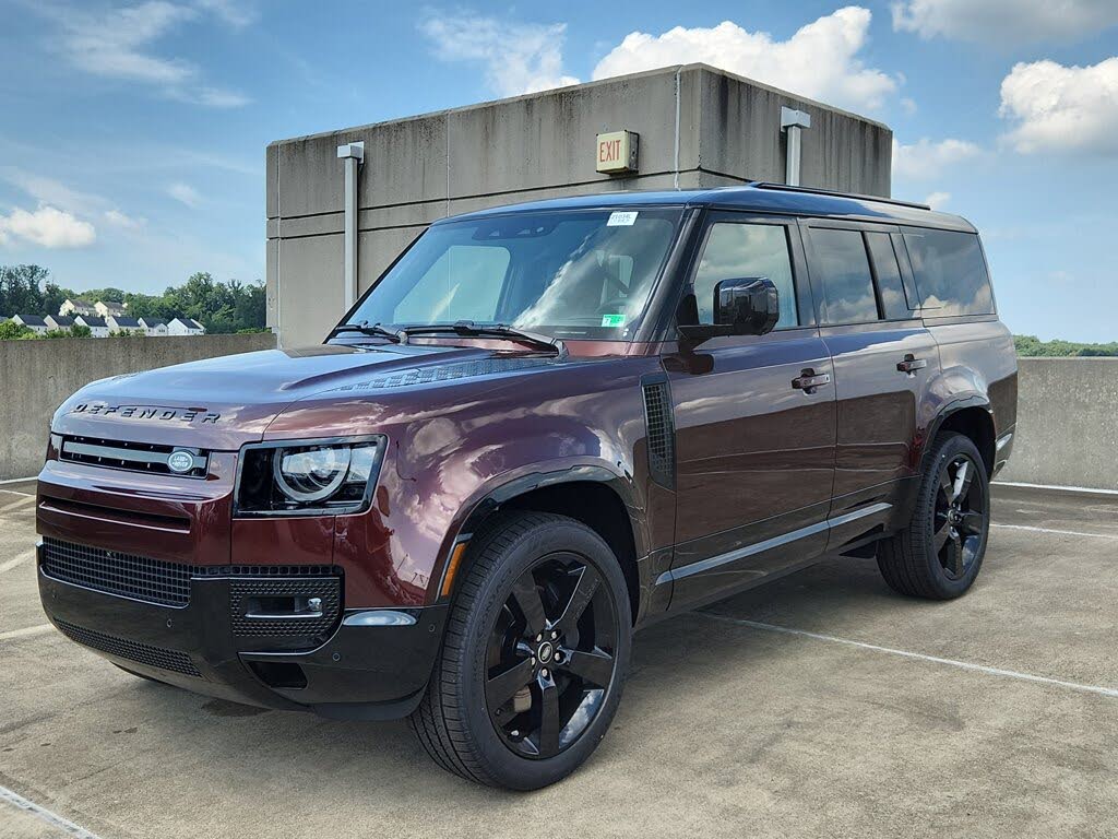 2025 Land Rover Defender 130 P400 X-Dynamic SE AWD