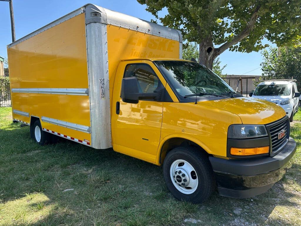 2018 GMC Savana Chassis 3500 177 Cutaway RWD