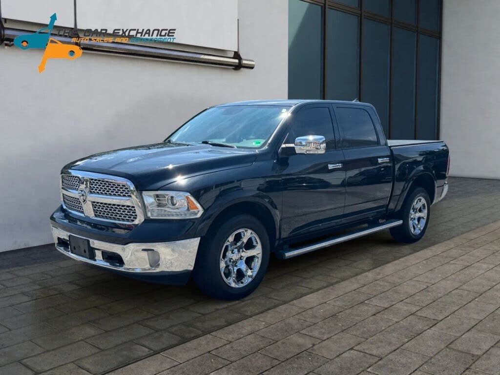 2015 RAM 1500 Laramie Crew Cab 4WD