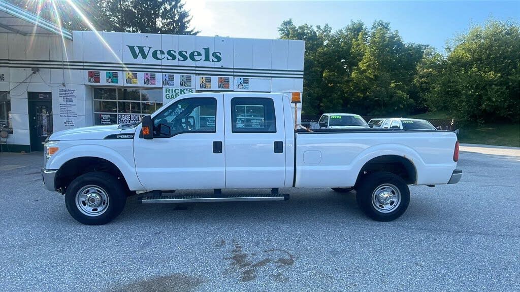 2016 Ford F-250 Super Duty XL Crew Cab LB 4WD