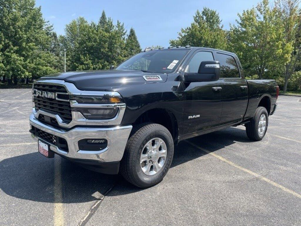 2025 RAM 2500 Big Horn Crew Cab 4WD