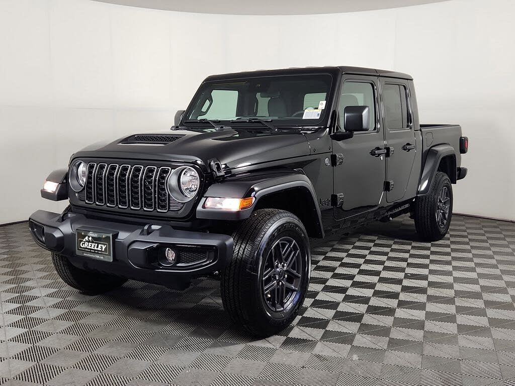 2025 Jeep Gladiator Sport S Crew Cab 4WD