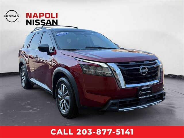 2023 Nissan Pathfinder SL 4WD