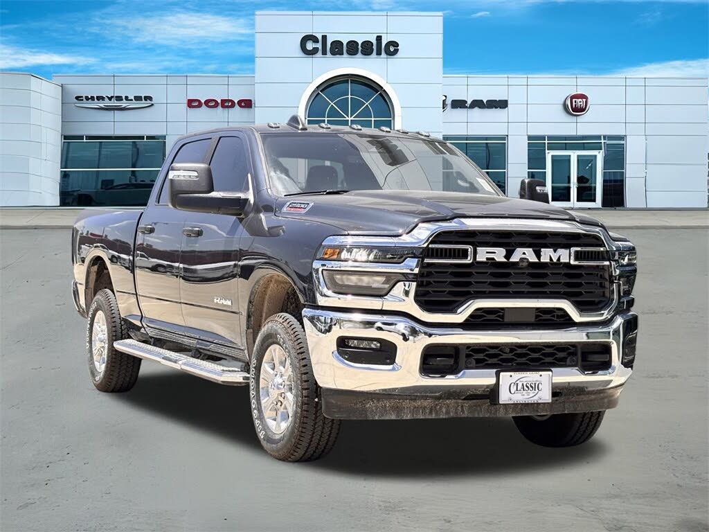 2025 RAM 2500 Big Horn Crew Cab 4WD