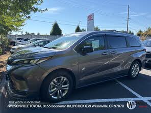 Toyota Sienna XSE 7-Passenger AWD