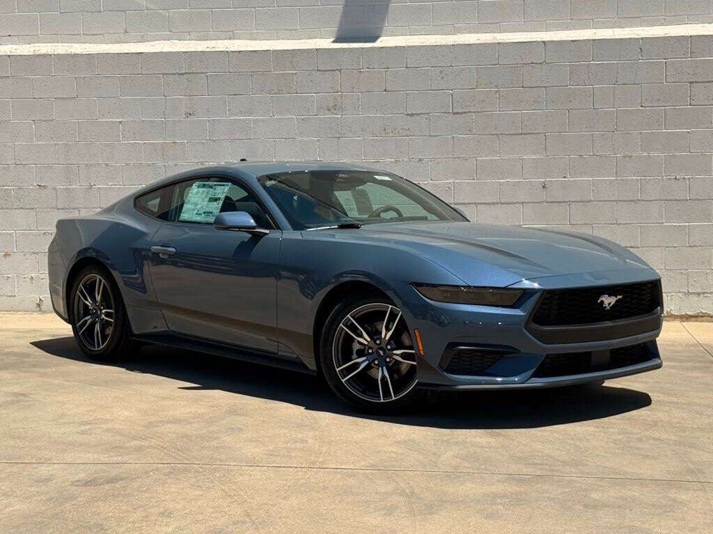 2025 Ford Mustang EcoBoost Fastback RWD