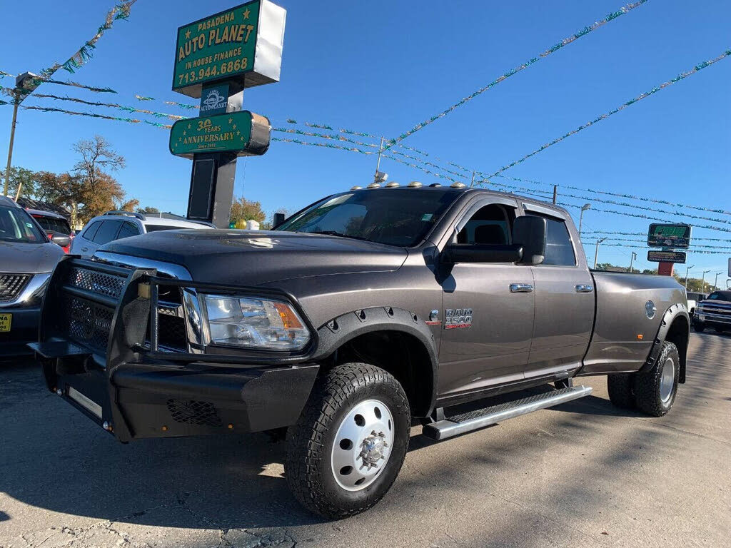 2017 RAM 3500 Tradesman Crew Cab LB DRW 4WD