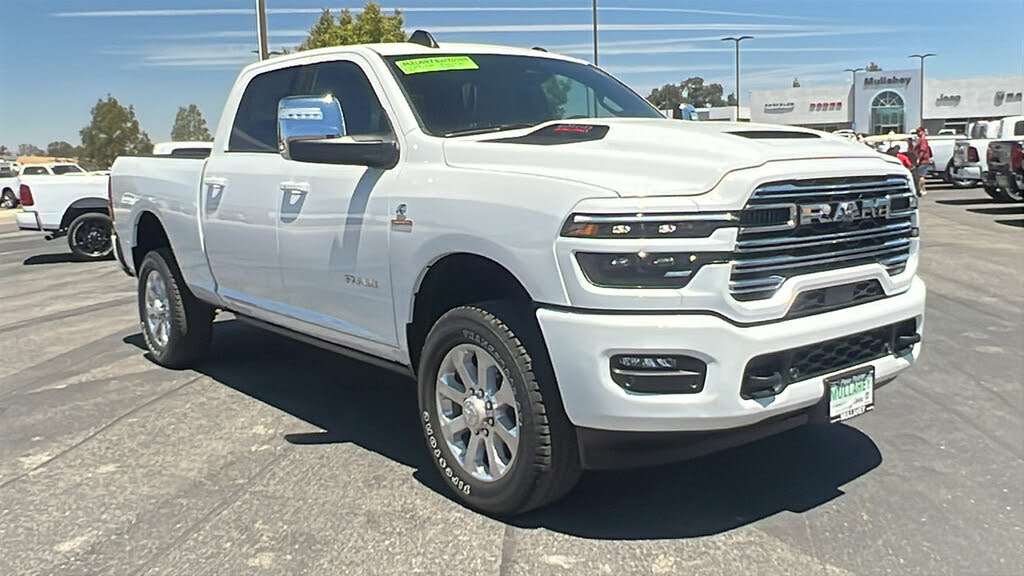 2025 RAM 2500 Laramie Crew Cab 4WD
