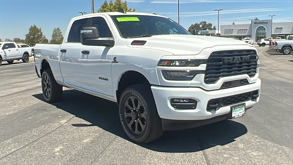 2025 RAM 3500 Big Horn Crew Cab 4WD
