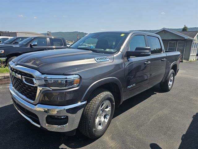 2025 RAM 1500 Lone Star Crew Cab 4WD