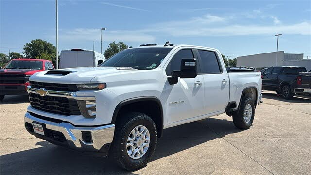 2024 Chevrolet Silverado 3500HD LT Crew Cab 4WD
