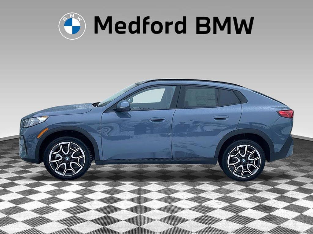 2025 BMW X2 xDrive28i