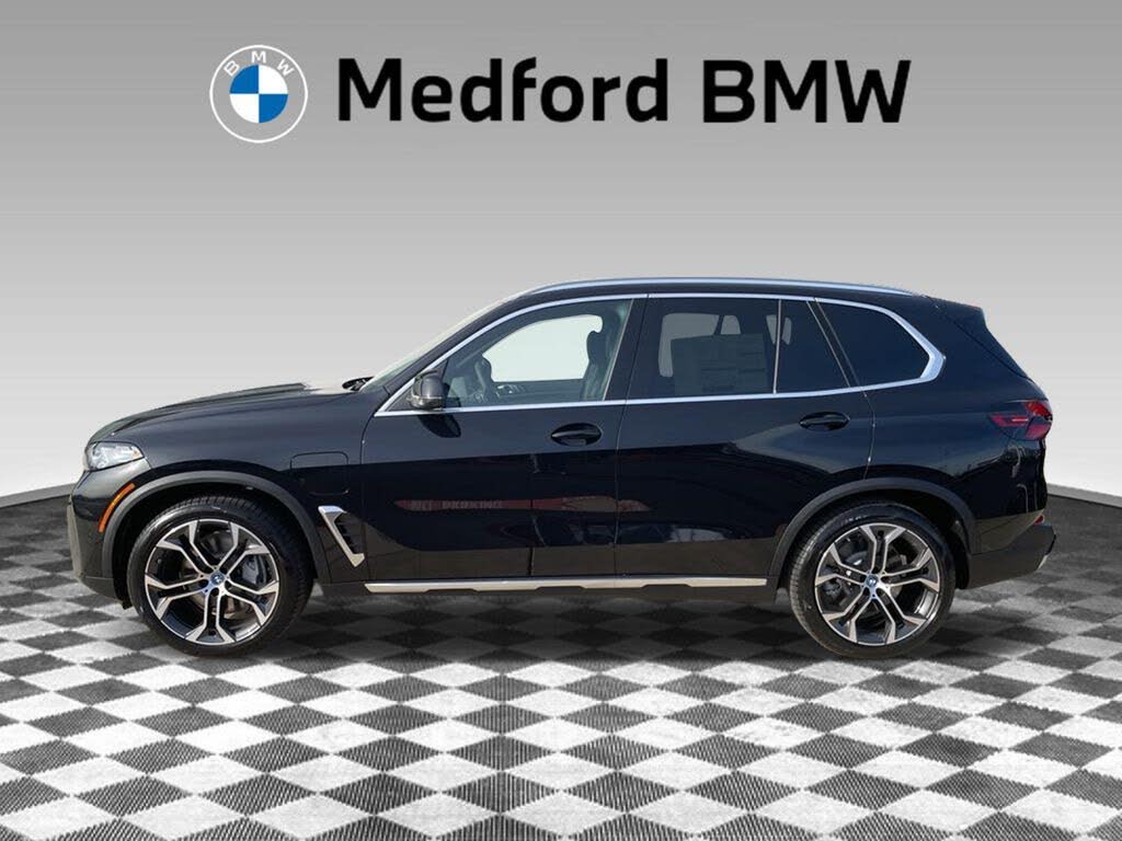 2025 BMW X5 xDrive50e AWD