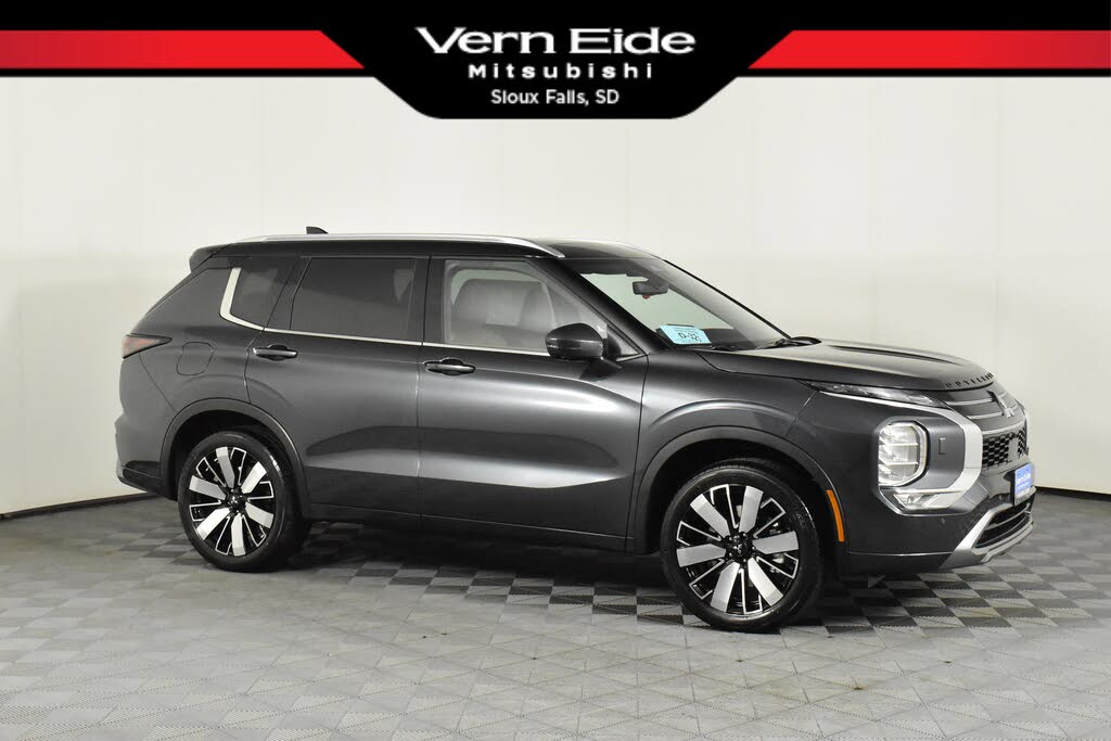 2025 Mitsubishi Outlander SEL FWD